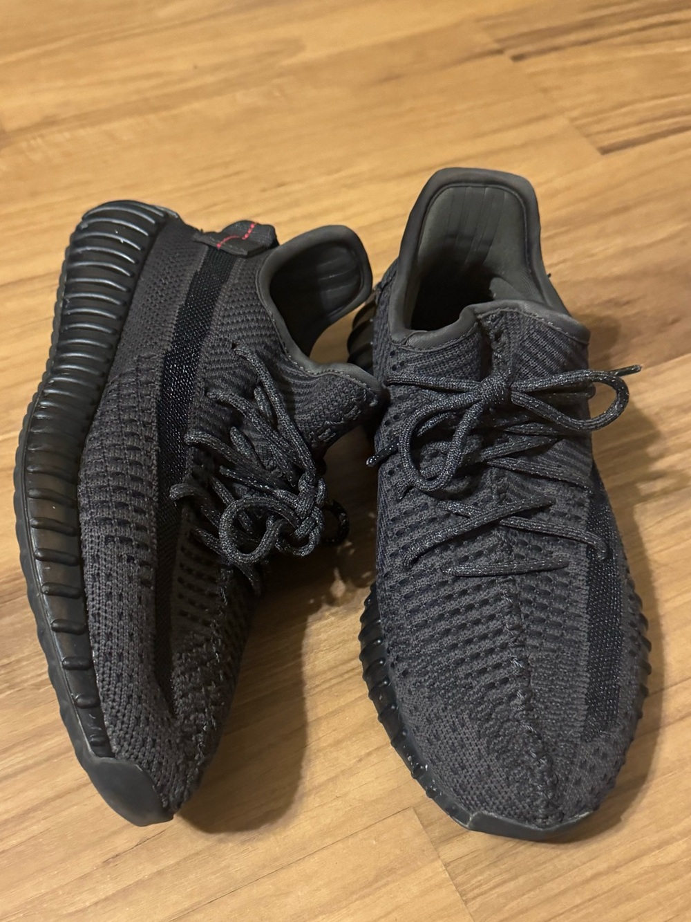 Yeezy 350 V2 Black